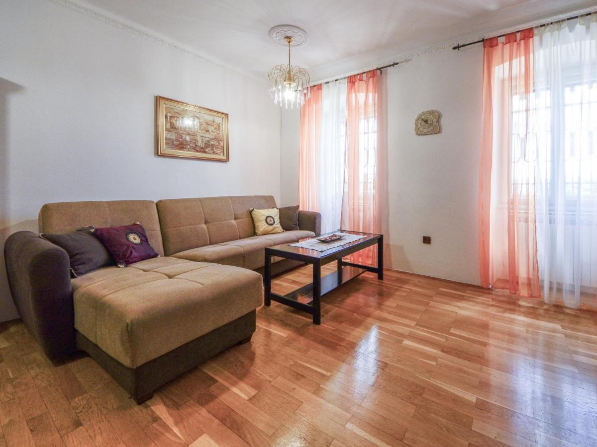 לובראן Apartment Edo-1 By Interhome מראה חיצוני תמונה